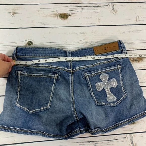 Rancho Estancia Jean Shorts size 31 - Picture 5 of 6